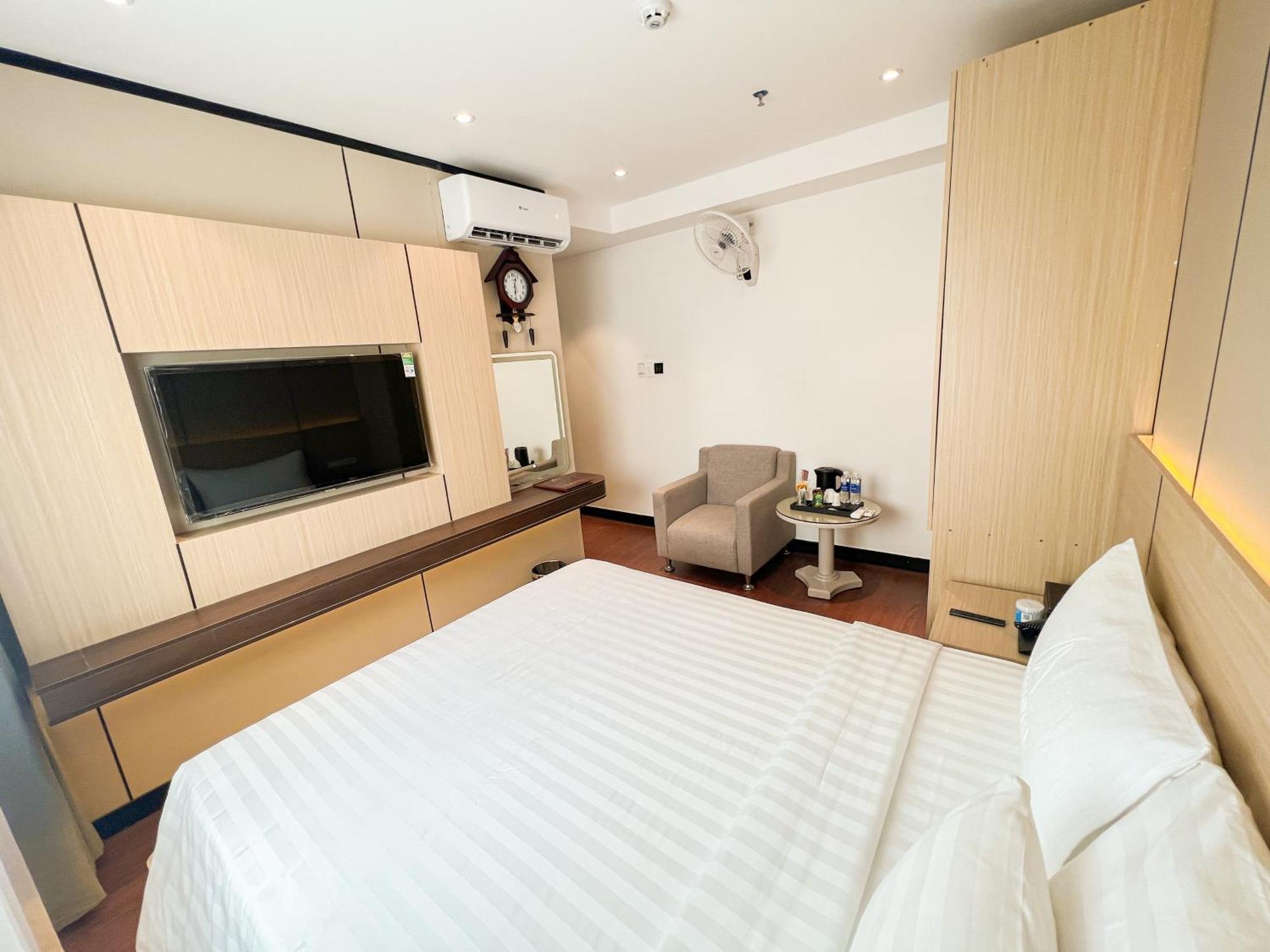 A25 Hotel - 277 Le Thanh Ton Ho Chi Minh City Exterior photo