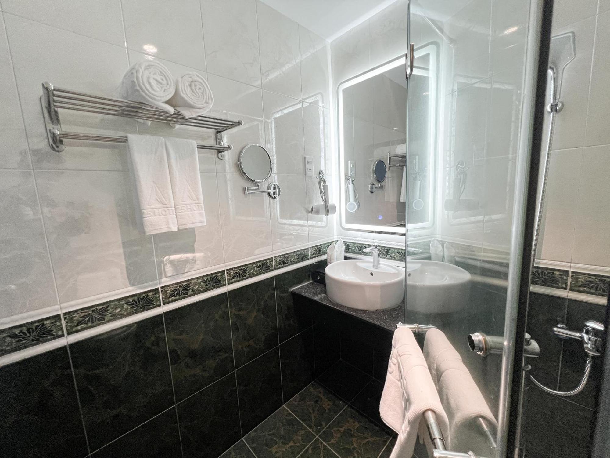 A25 Hotel - 277 Le Thanh Ton Ho Chi Minh City Exterior photo